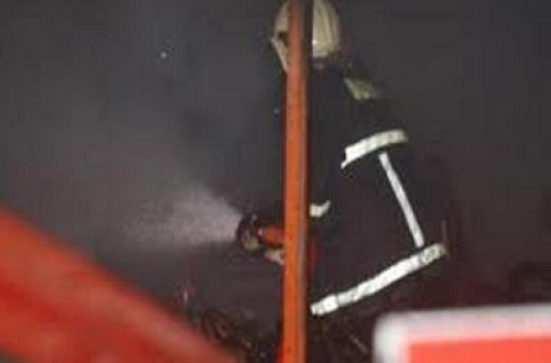 ΤΩΡΑ: Φωτιά σε διαμέρισμα στο Κορδελιό- Μεγάλη κινητοποίηση της Πυροσβεστικής
