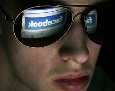 facebook_glasses_2-660x523